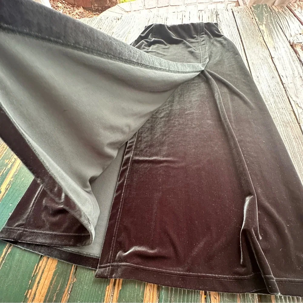 Jones New York Sport Velvet Maxi Skirt Green Wrap Slit Stretch Small A3662